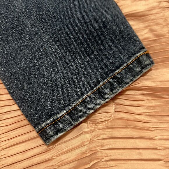 Refugee Size 12 Jeans Blue Distressed Cropped - Picture 5 of 6